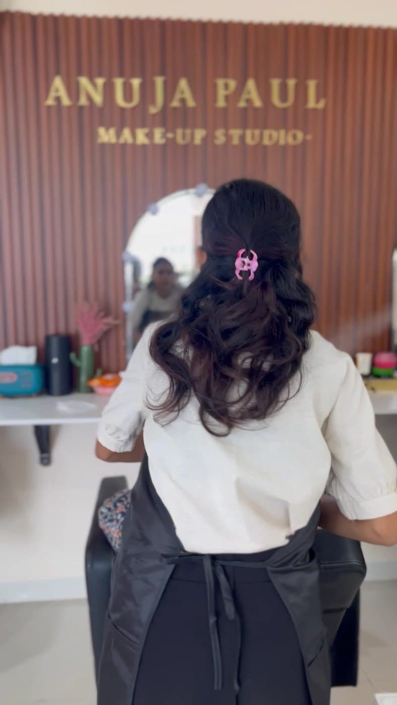 Inside Anuja Paul Makeup Studio, Panna